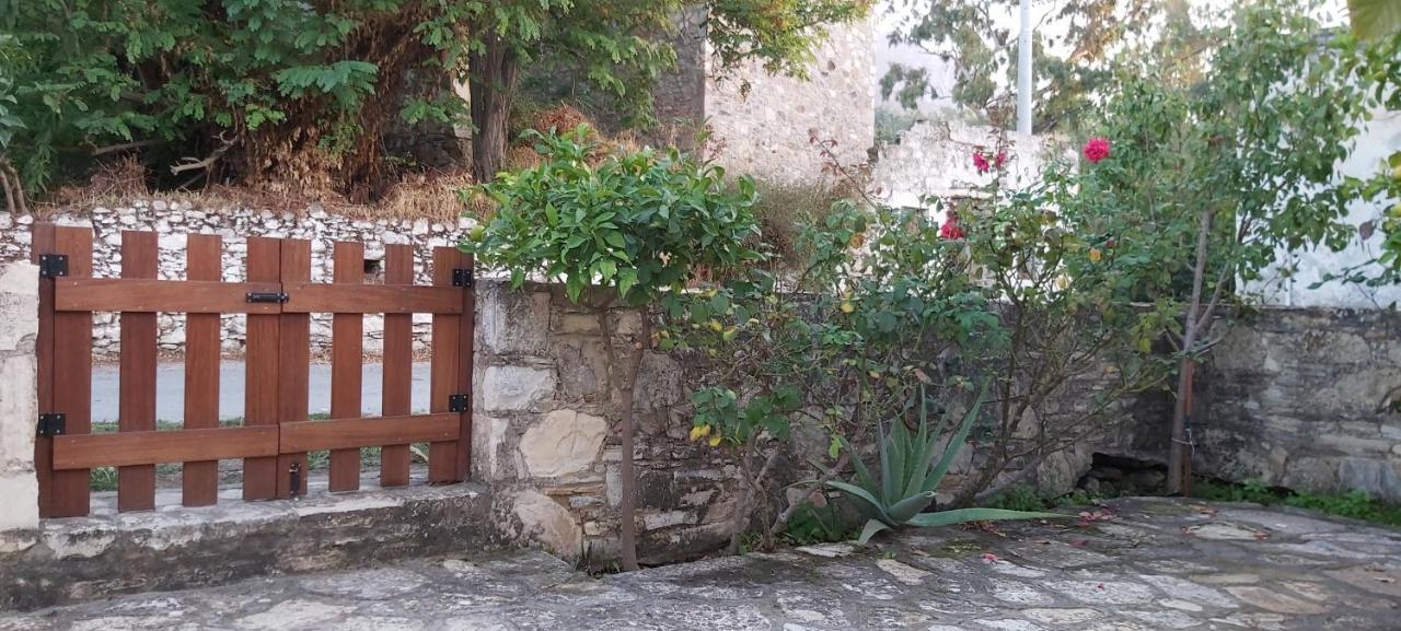 Small Traditional House In Asfendiou Kos Agios Dimitrios  Esterno foto